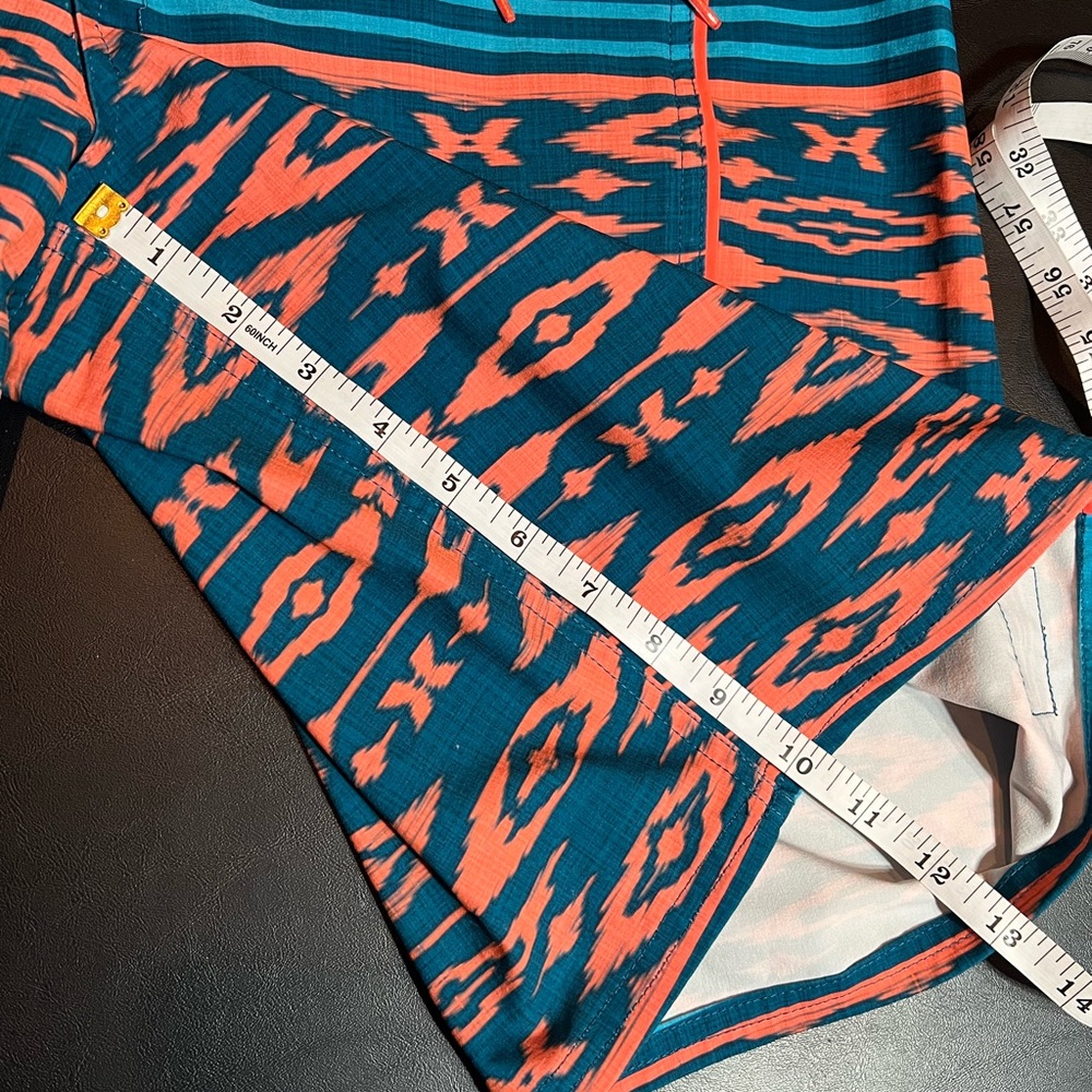 Under Armour Men's Board Shorts - Picture 8 of 8
